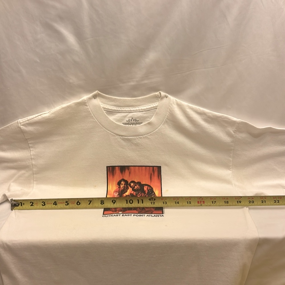 Slightly Worn OutKast Men’s Tshirt White Size Medium - Picture 9 of 11